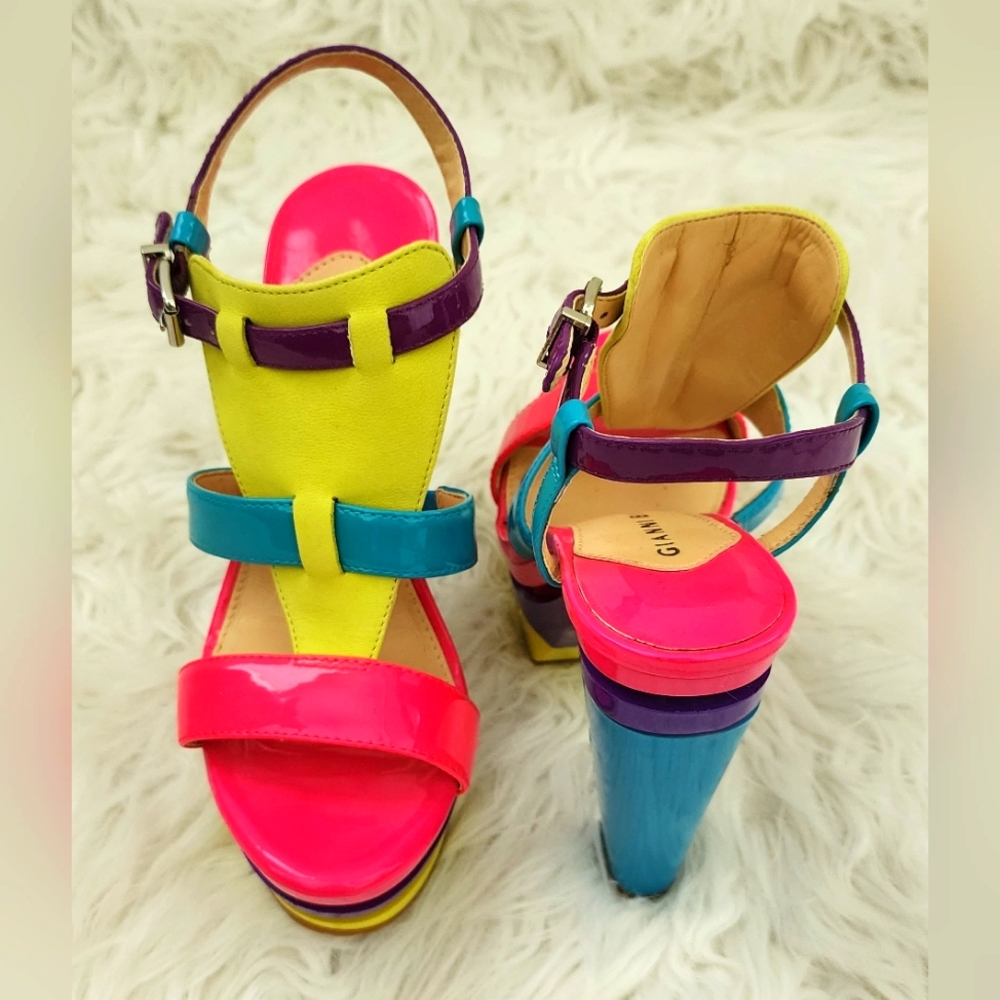 Shoes - Picture 3 of 4